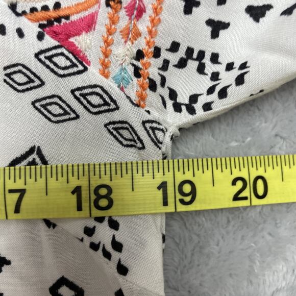 Savanna Jane Embroidered Boho Top Womens S White Black Geometric Aztec Peasant - Picture 6 of 7